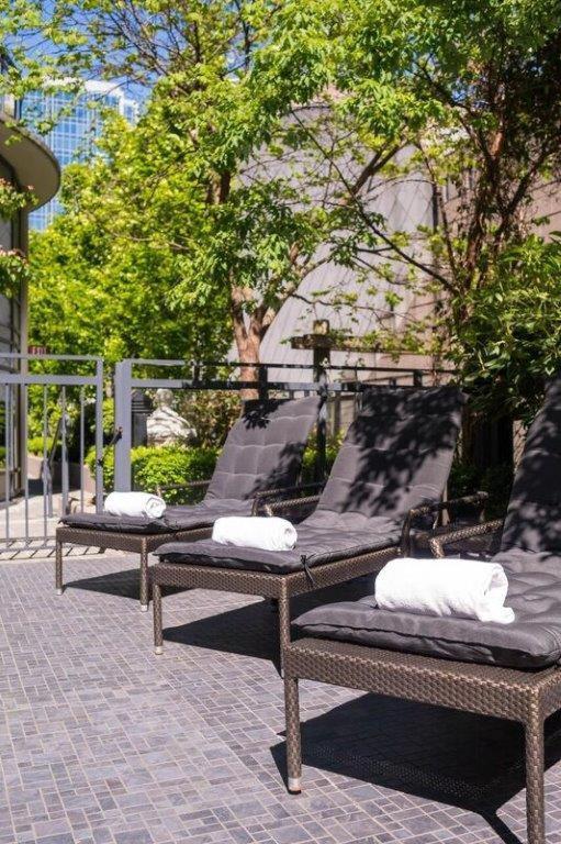 L'Hermitage Hotel Ванкувер Екстер'єр фото