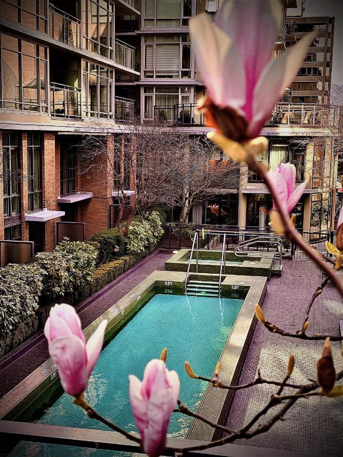 L'Hermitage Hotel Ванкувер Екстер'єр фото